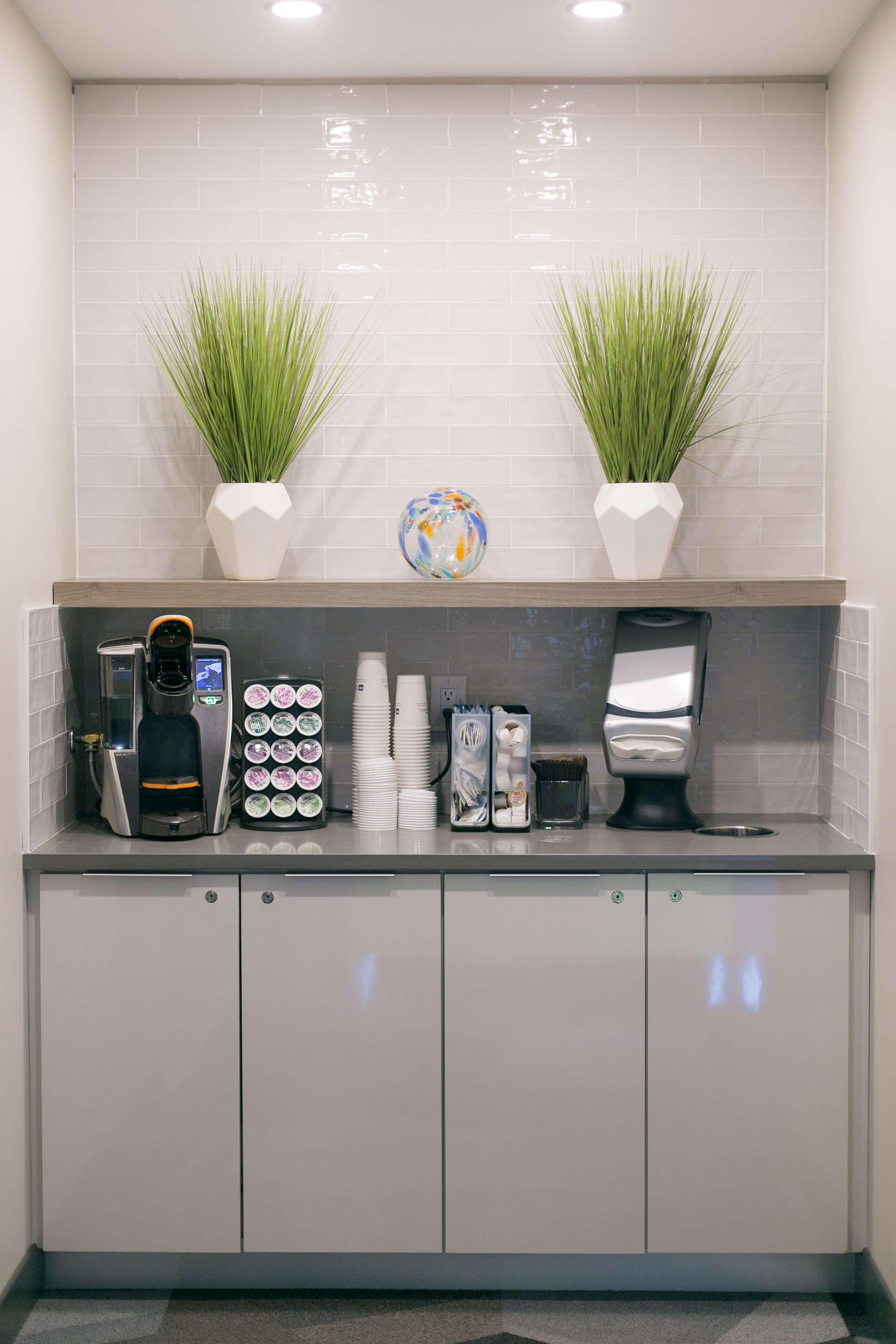 Best Western Plus Dartmouth Hotel & Suites Экстерьер фото