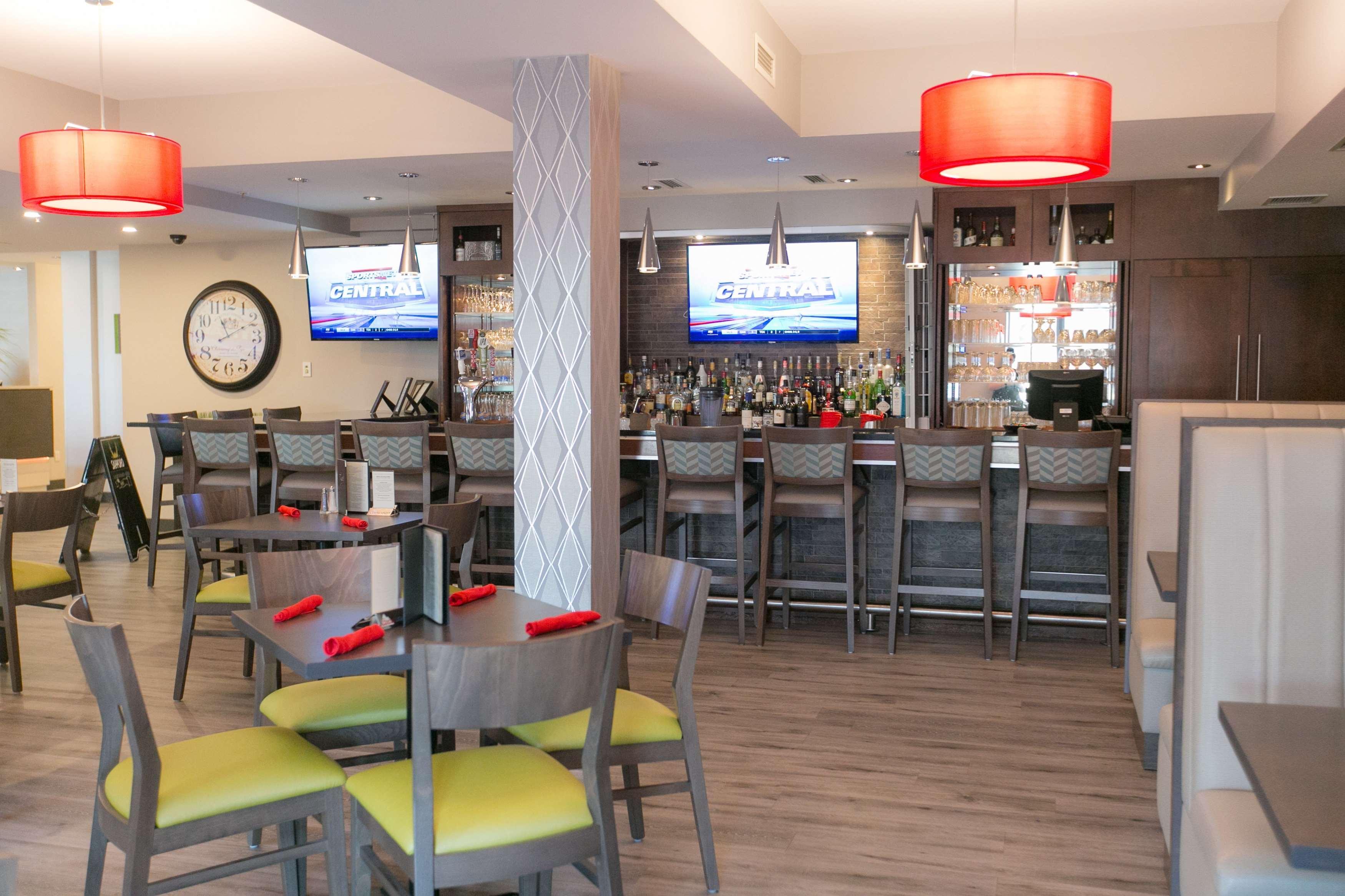Best Western Plus Dartmouth Hotel & Suites Экстерьер фото