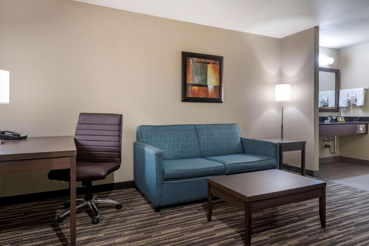 Best Western Plus Dartmouth Hotel & Suites Экстерьер фото
